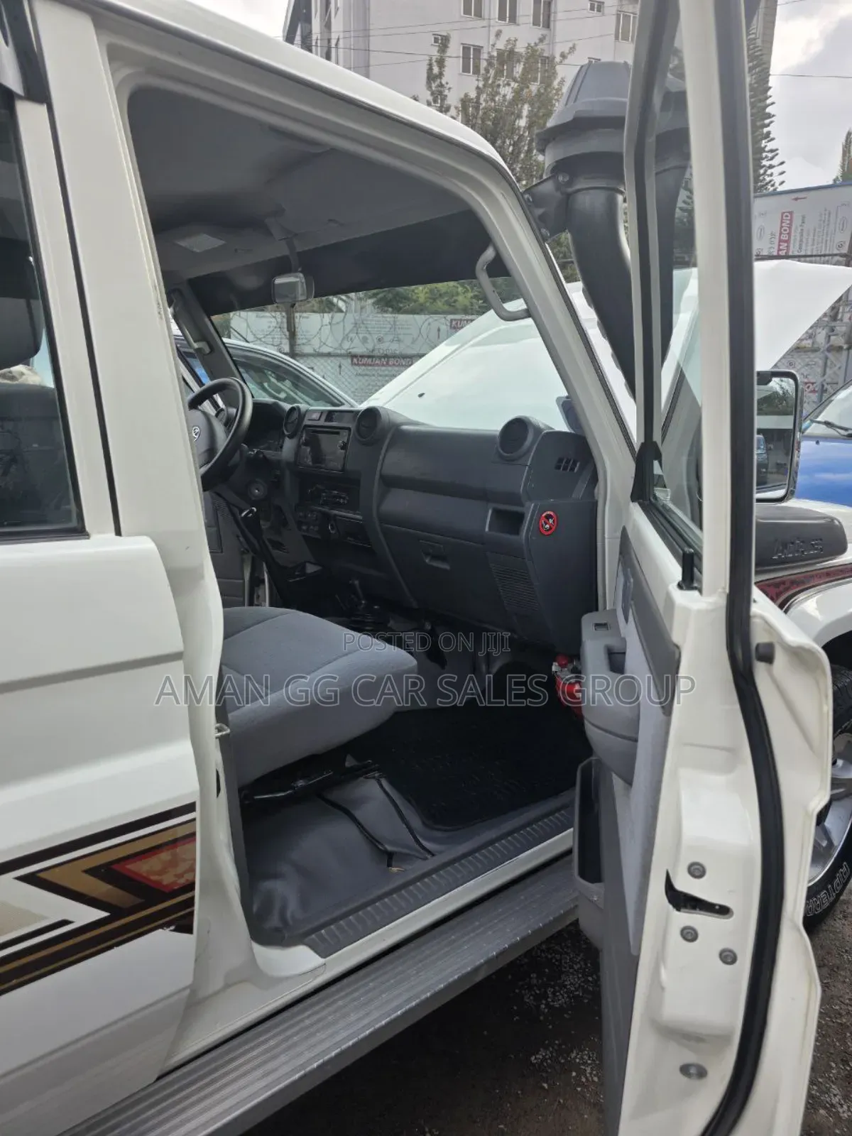 Toyota Land Cruiser 2019 White