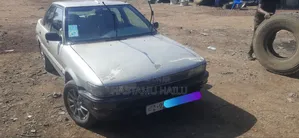 Photo - Toyota Corolla 1992 Brown