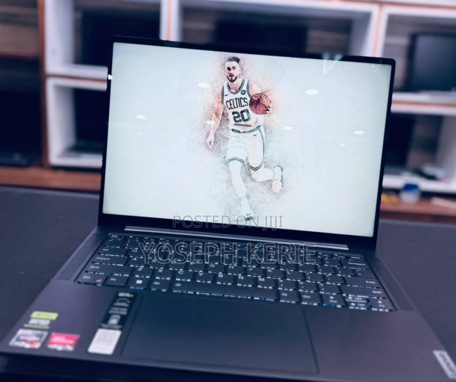 New Laptop Lenovo Yoga 700 16GB AMD Ryzen 7 SSD 1T