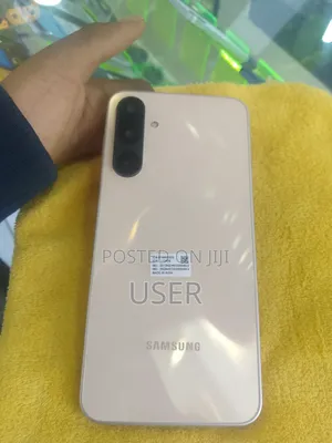 Photo - New Samsung Galaxy M16 128 GB Silver