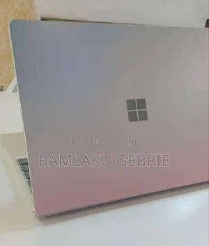 New Laptop Microsoft Surface Laptop 8GB Intel Core I5 SSD 128GB