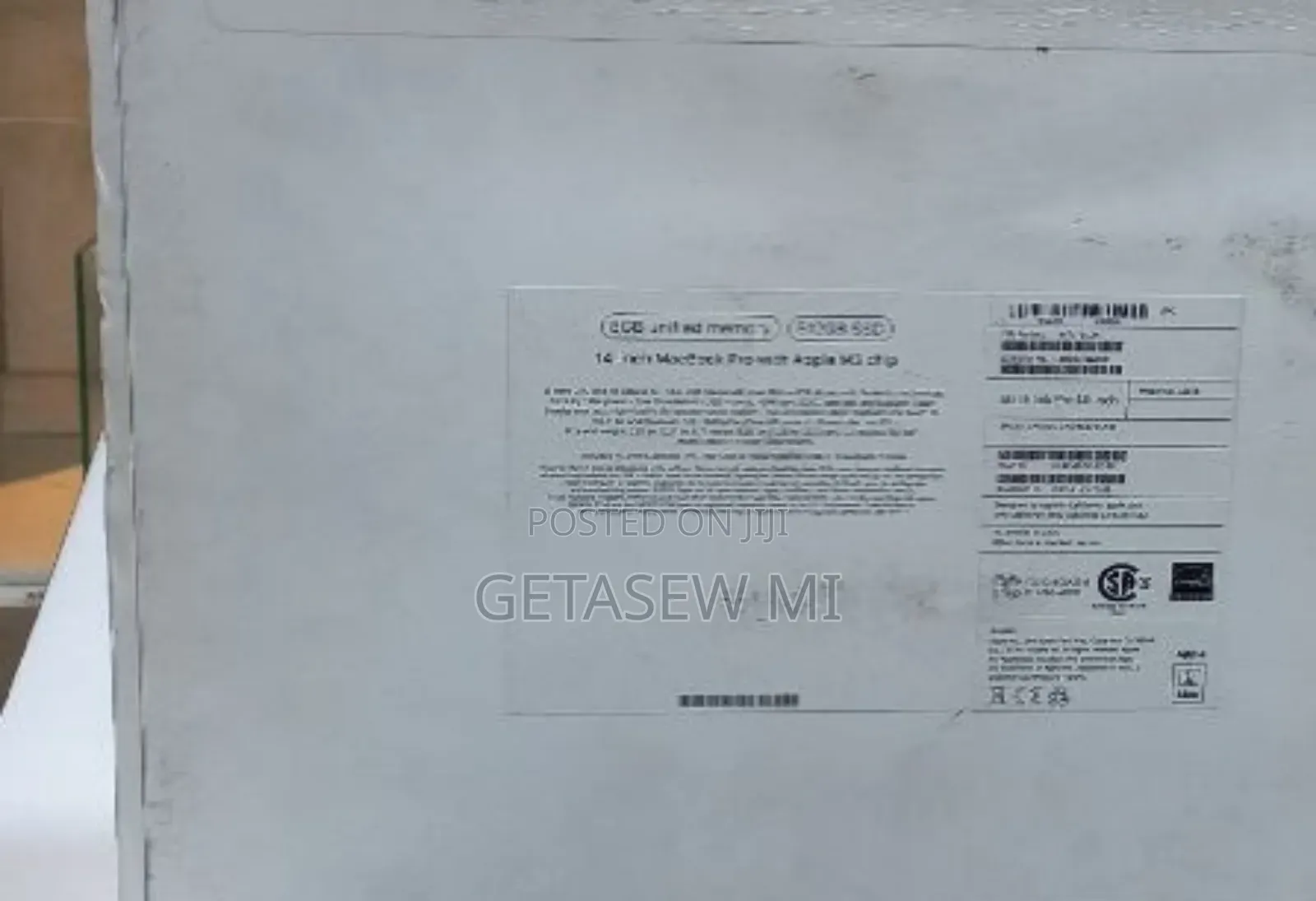 New Laptop Apple MacBook Pro 2023 M3 14-Inch 8GB Apple M3 Pro SSD 512GB