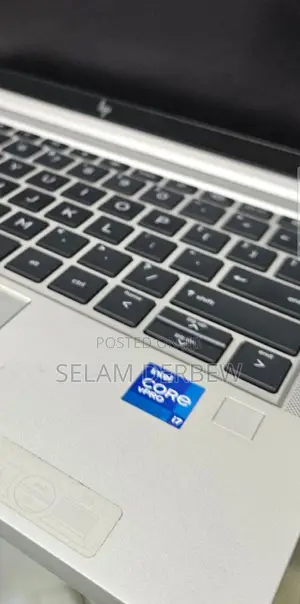 New Laptop HP EliteBook 830 G8 16GB Intel Core I7 SSD 512GB