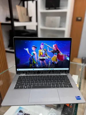 New Laptop Dell Latitude 5340 16GB Intel Core I7 SSD 512GB