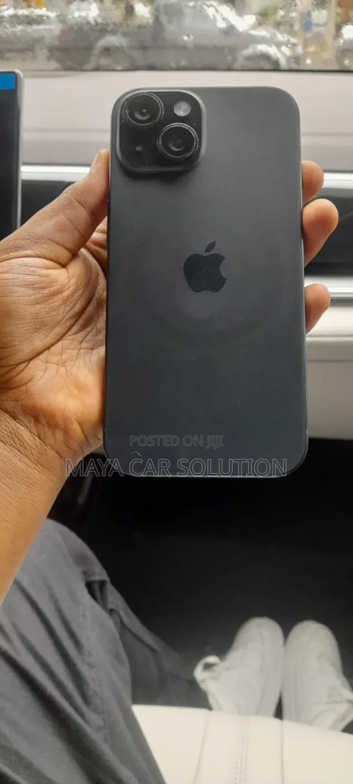 New Apple iPhone 15 128 GB Black