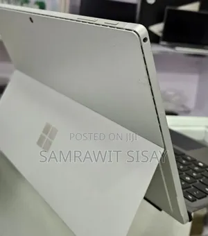 Photo - New Laptop Microsoft Surface 8GB Intel Core I7 SSD 256GB