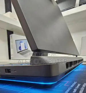 New Laptop Asus ROG Strix G16 G614 32GB Intel Core Ultra 9 SSD 1T