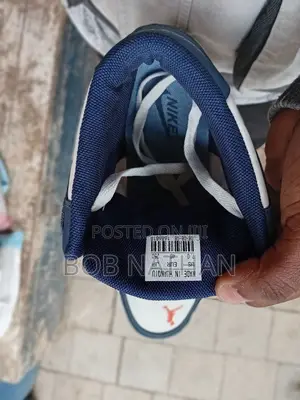 New Women’S and Man’S Shoes