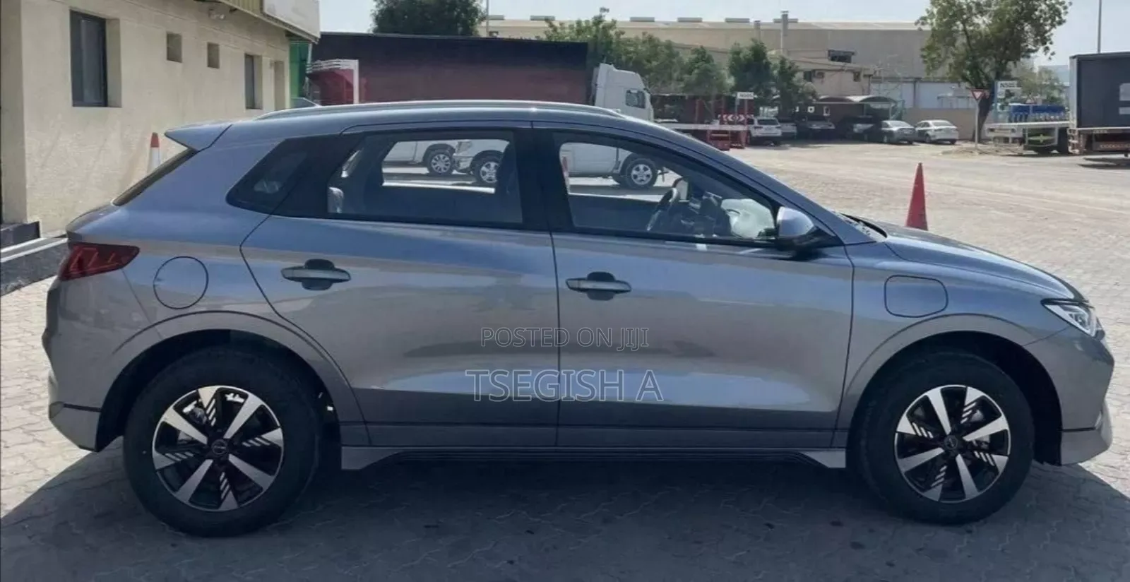 New BYD E2 43 kWh 94 hp FWD 2025 Gray