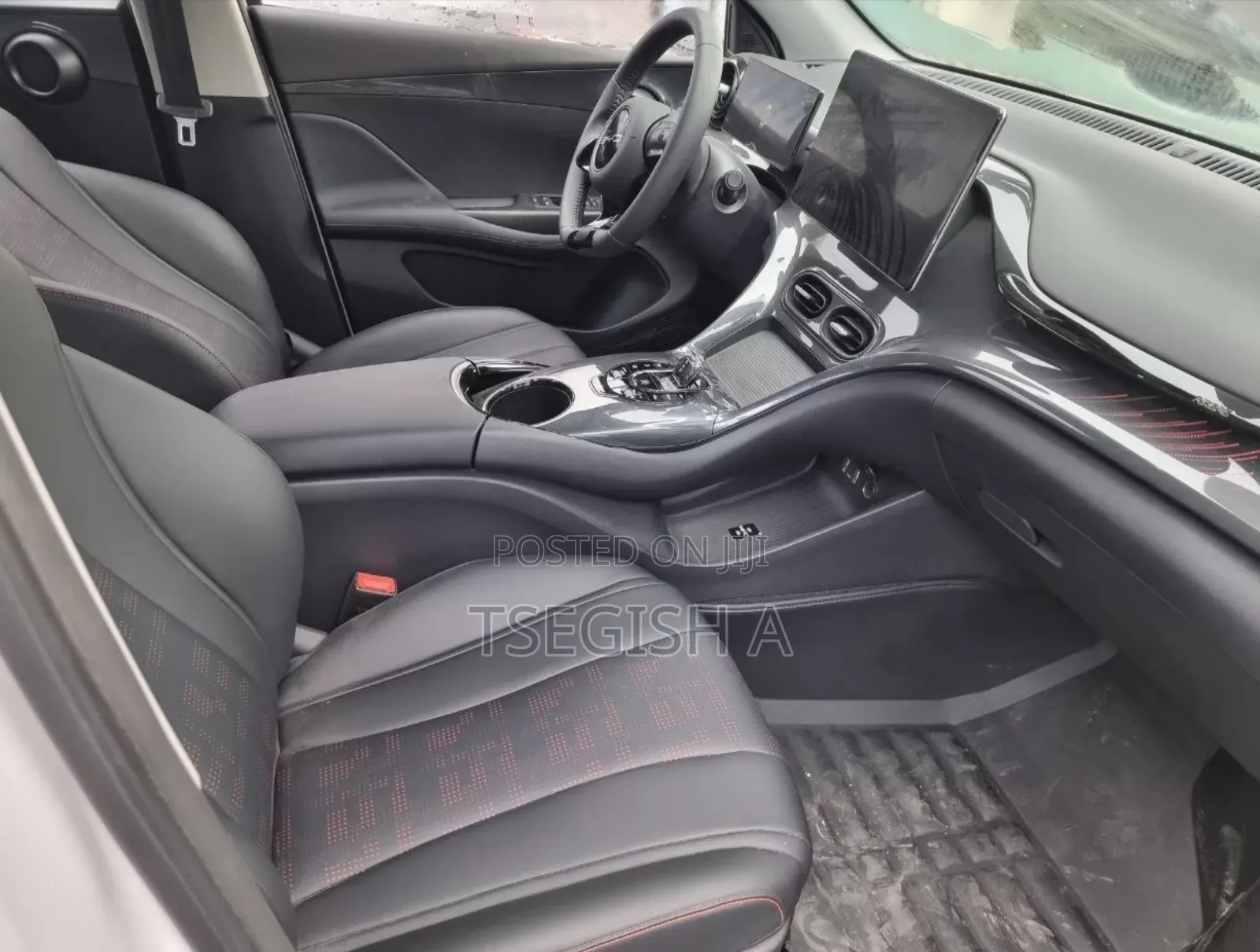 New BYD E2 43 kWh 94 hp FWD 2025 Gray