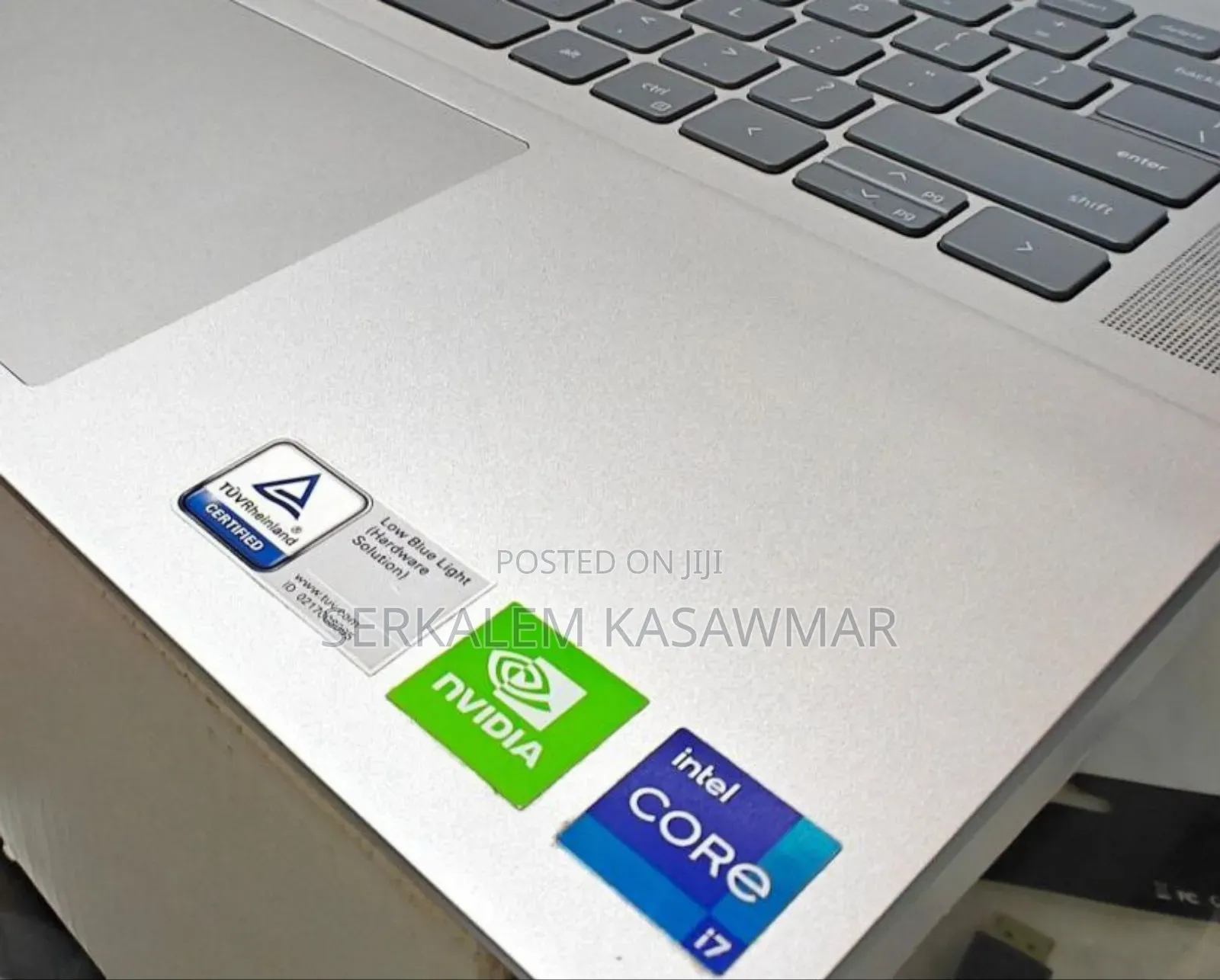 New Laptop Dell Inspiron 16 5620 16GB Intel Core I7 SSD 512GB