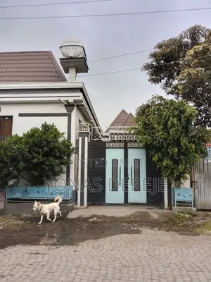 Furnished 8bdrm House in ዱከም, East Shewa for sale