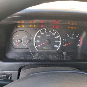 Toyota HiAce 2011 White