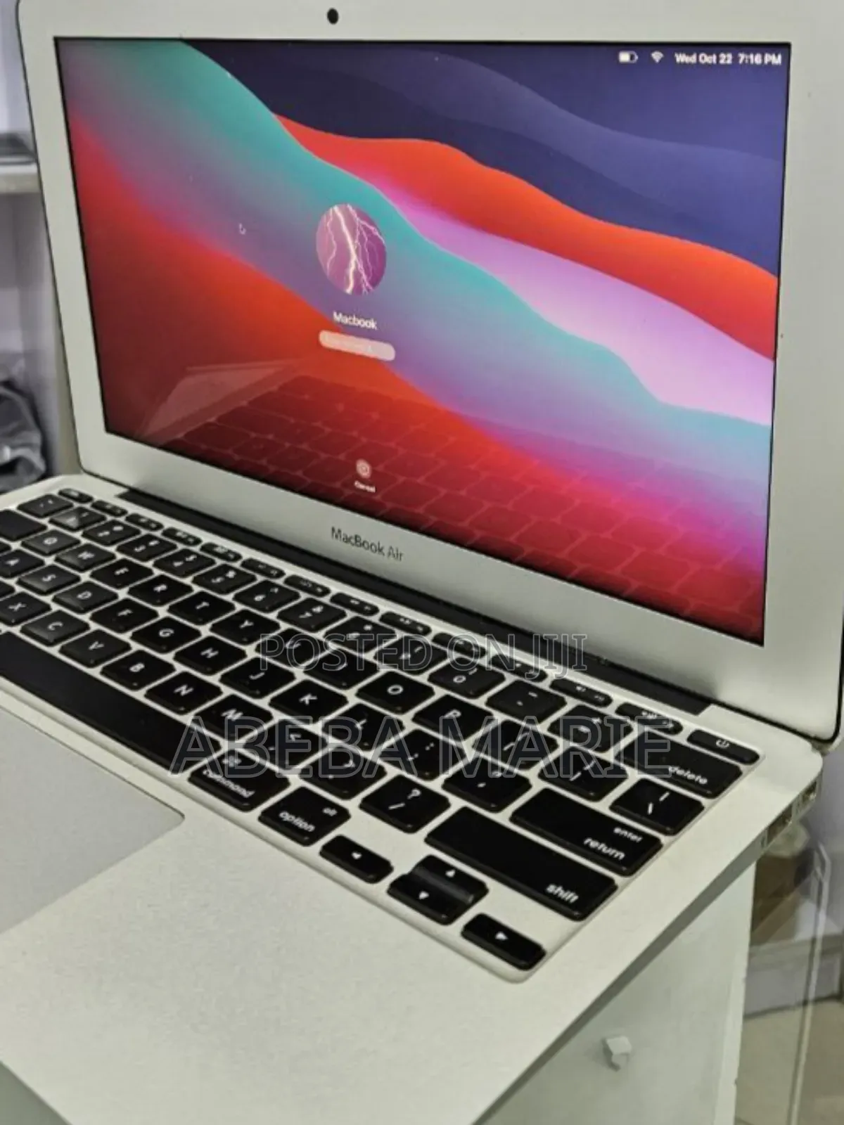 New Laptop Apple MacBook Air 2015 8GB Intel Core I5 SSD 128GB