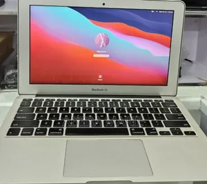 New Laptop Apple MacBook Air 2015 8GB Intel Core I5 SSD 128GB