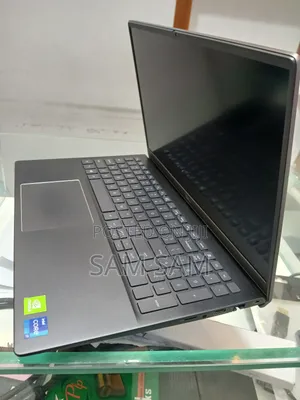 New Laptop Dell Vostro 5630 16GB Intel Core i7 SSD 512GB