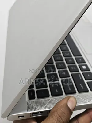 New Laptop HP EliteBook 840 G8 16GB Intel Core I7 SSD 512GB