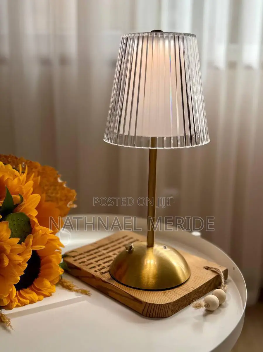 Rechargeable Creatice Table Lamp በቻርጅ የሚሰራ የጠረጴዛና የእራስጌ መብራት