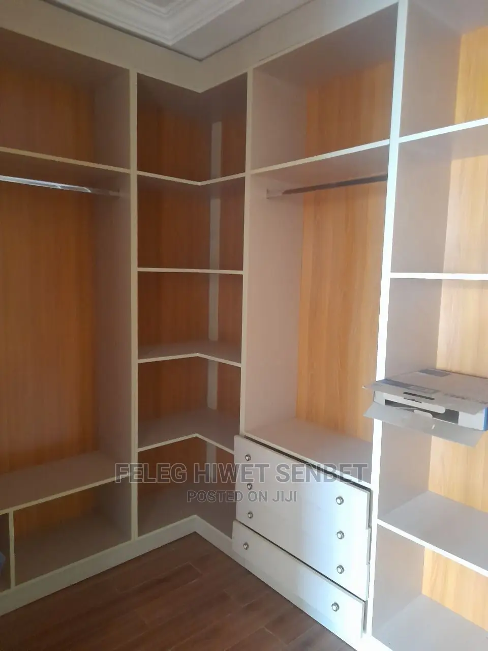 6bdrm House in አአ, Bole for Sale