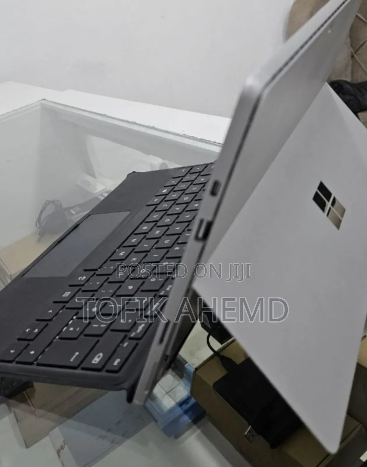 New Laptop Microsoft Surface Pro 7 8GB Intel Core I5 SSD 128GB