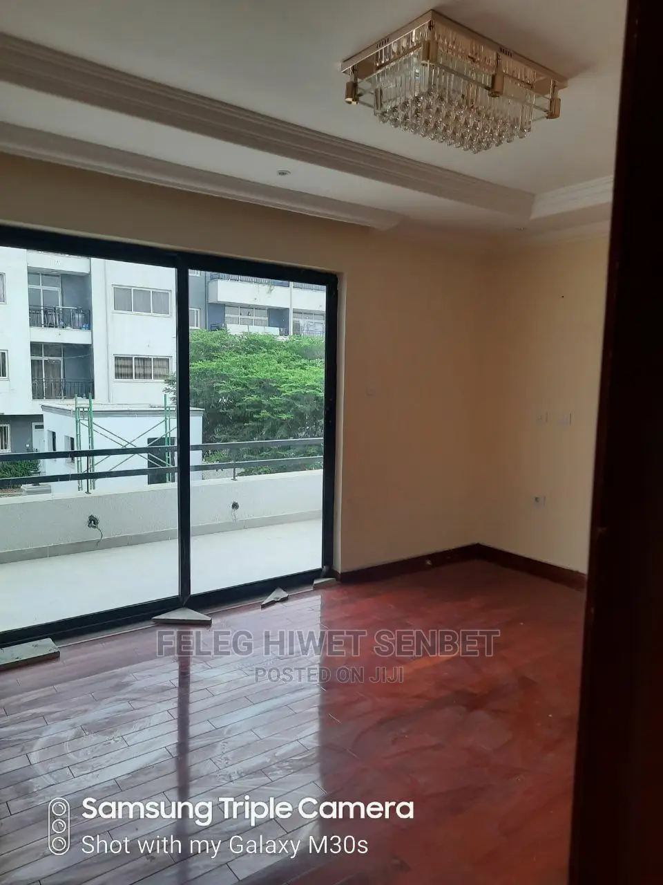 6bdrm House in አአ, Bole for Sale