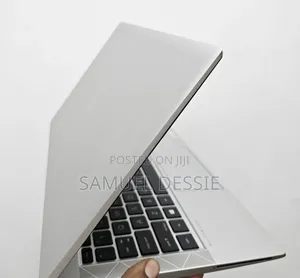 New Laptop HP EliteBook 830 G8 16GB Intel Core I7 SSD 512GB