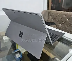 New Laptop Microsoft Surface Pro 7 16GB Intel Core I7 SSD 256GB