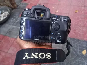 Photo - Sony Alpha a 700