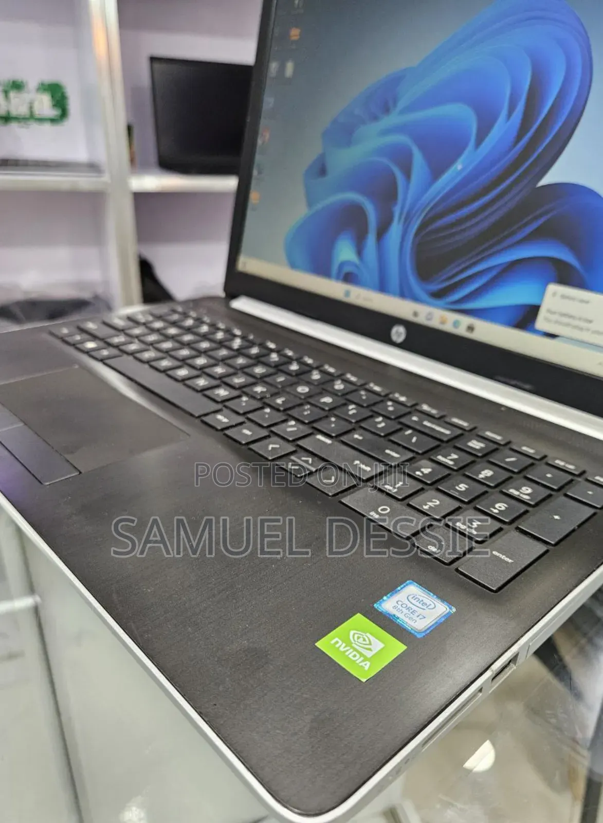 New Laptop HP Stream Notebook 8GB Intel Core I7 HDD+SSD 256GB
