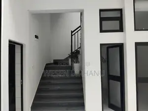 9bdrm Townhouse/Terrace in ለክጀር ቤት, Yeka for sale