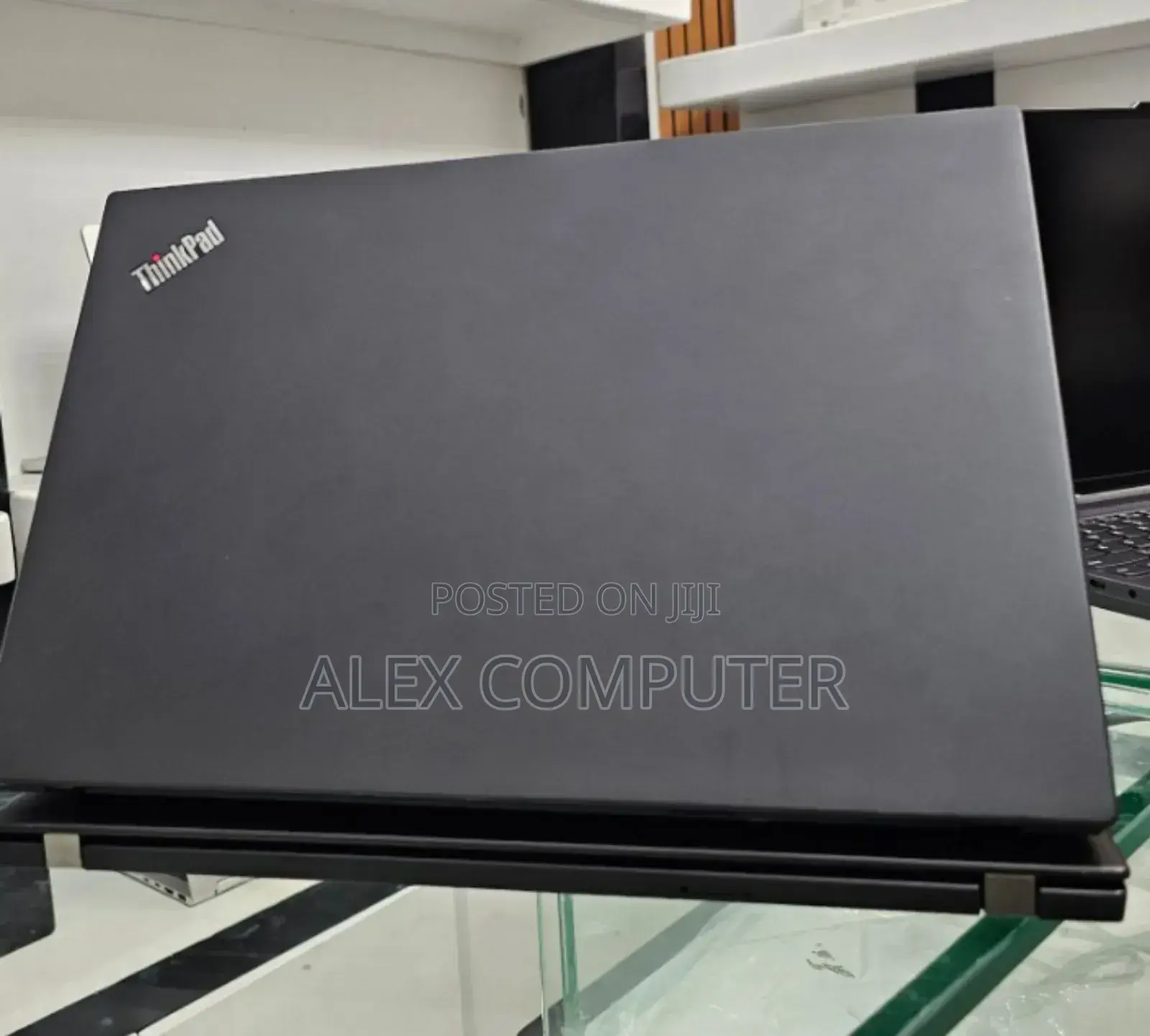 New Laptop Lenovo ThinkPad T495s 16GB AMD Ryzen 7 SSD 512GB