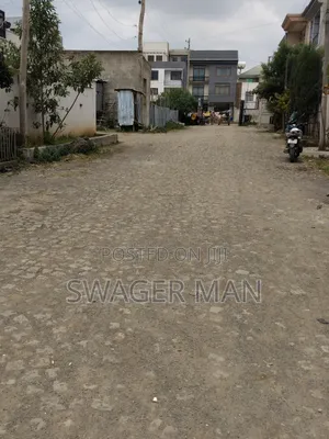 7bdrm Townhouse/Terrace in Tafo Ccd, Yeka for sale