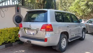 Toyota Land Cruiser 2013 Silver