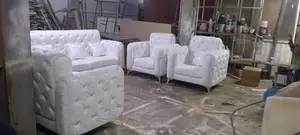 ቸስተር ፊልድ ሶፋ