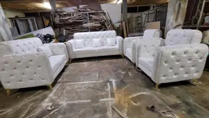 ቸስተር ፊልድ ሶፋ