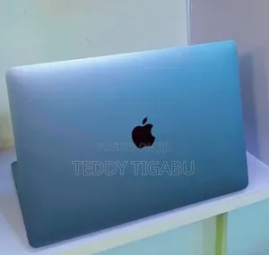 New Laptop Apple MacBook Pro 2020 M1 8GB Apple M1 SSD 512GB