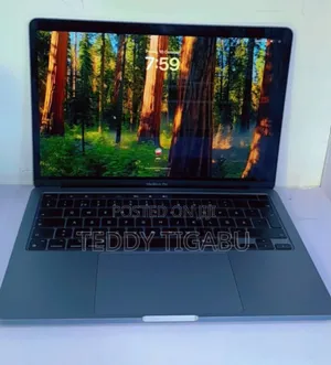 New Laptop Apple MacBook Pro 2020 M1 8GB Apple M1 SSD 512GB