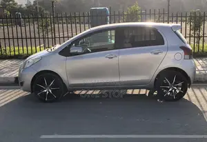 Toyota Yaris 2009 Silver