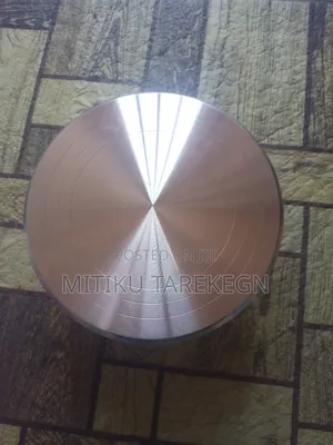 Revolving Cake Decorating Stand