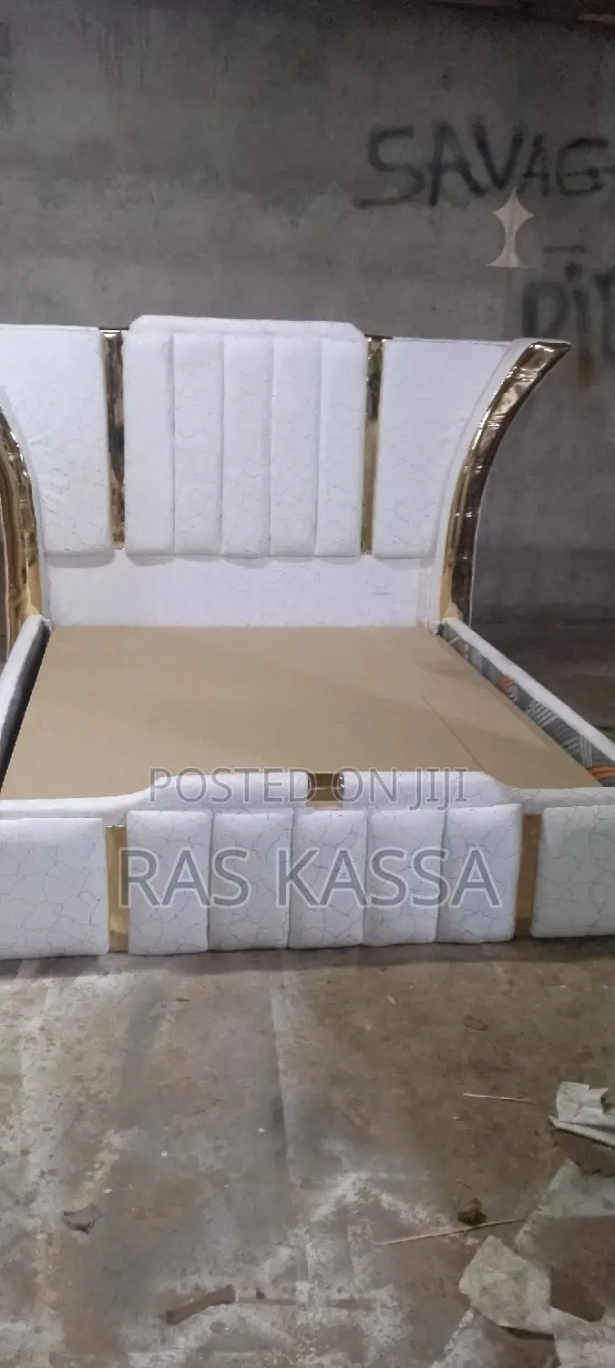 150 ቸስተር አልጋ አልጋ 8