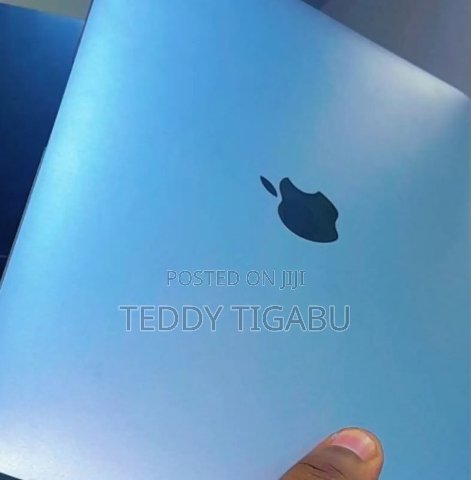 New Laptop Apple MacBook Air 2020 M1 8GB Apple M1 SSD 256GB