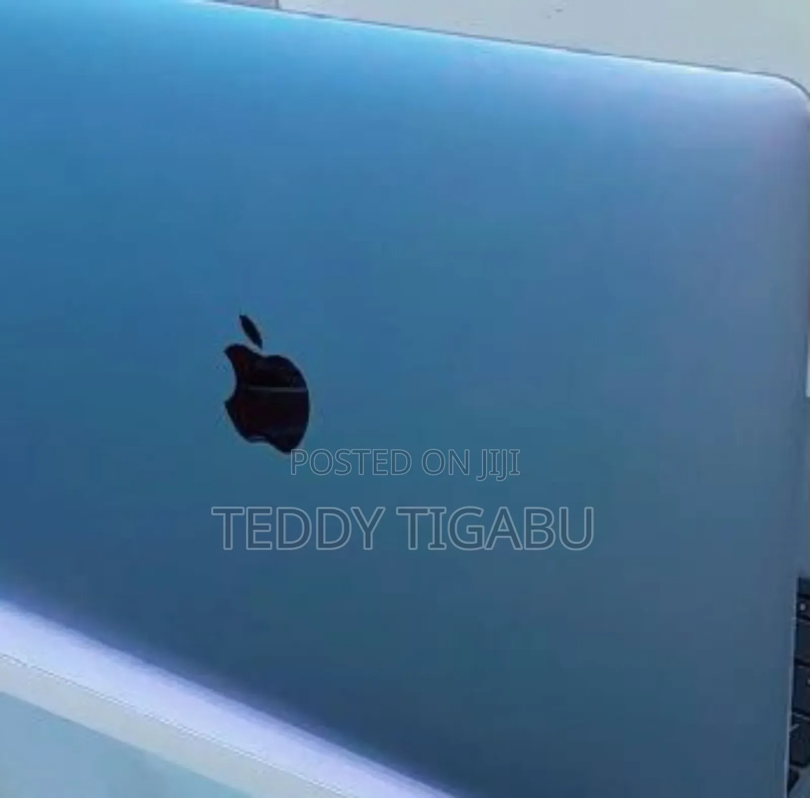 New Laptop Apple MacBook Air 2020 M1 8GB Apple M1 SSD 256GB