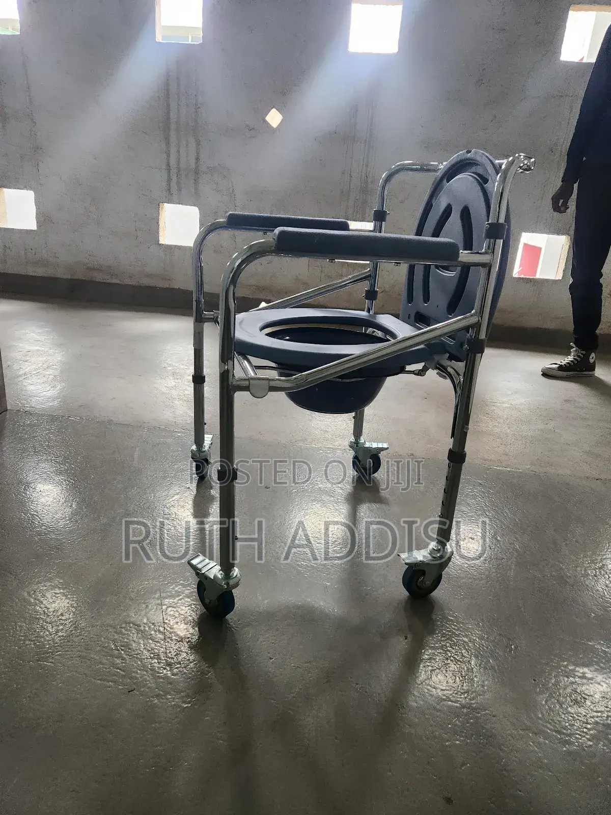 Four Mini Wheel Commode Chair痲我strong Commode Chair奔跑commode Chair