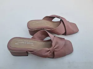 Photo - Women's Slip-on Heel