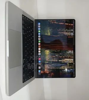 Photo - New Laptop Apple MacBook Pro M1 16GB Apple M1 Pro SSD 1T