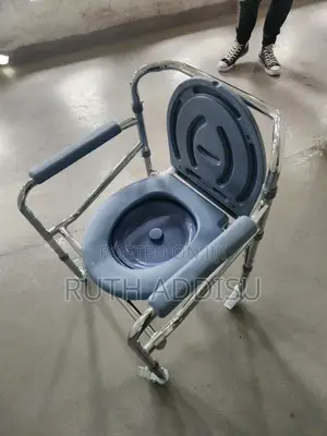 Photo - Four Wheel Medical Commode Chair求助shower Plated Commode Wheelchair New
