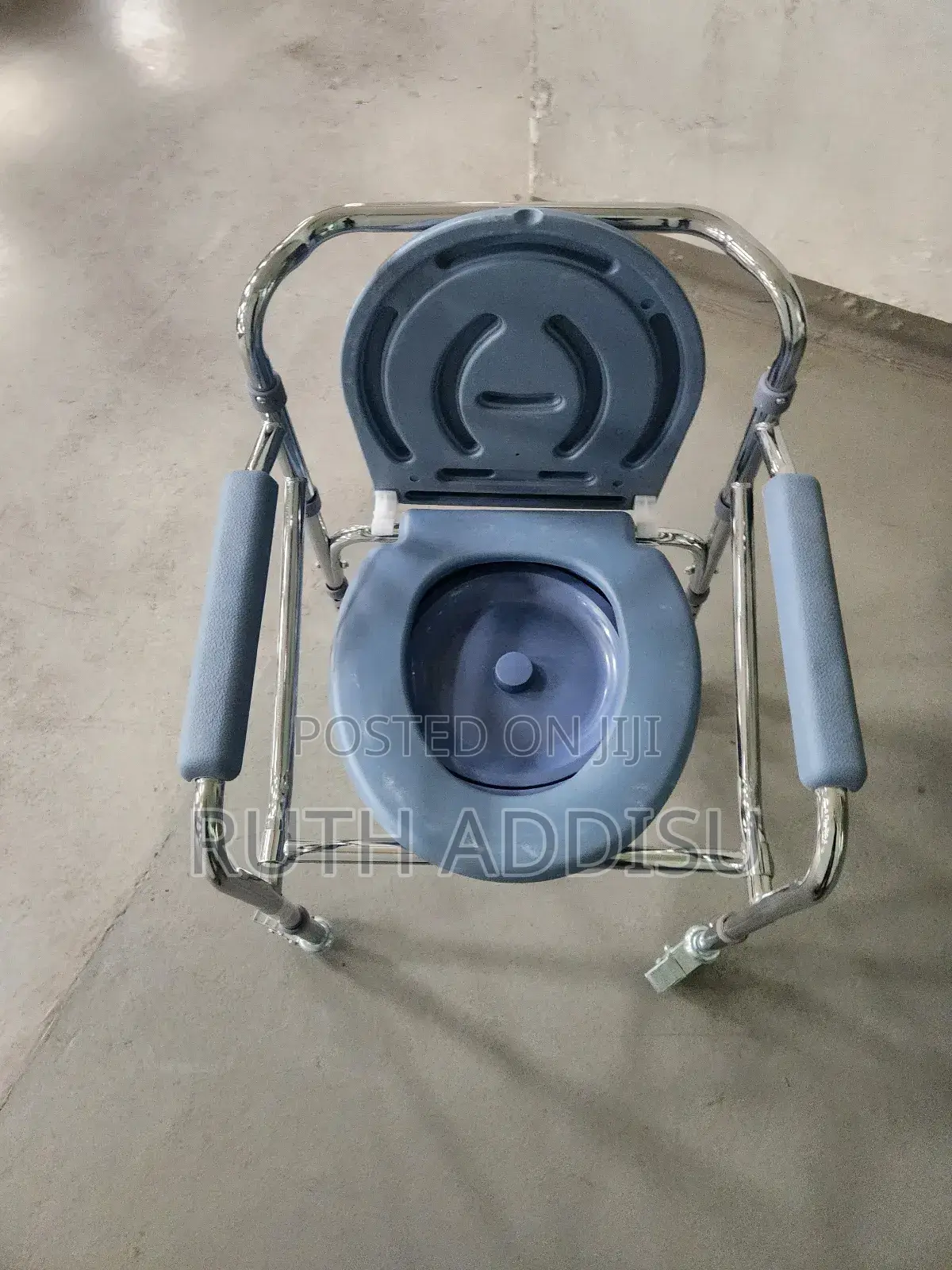Four Wheel Commode Wheelchair奢望medical Commode Chair肺部toilet Chair New