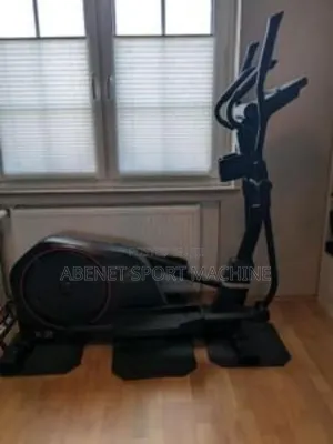 Photo - Adidas X21 Elliptical Cross Trainer