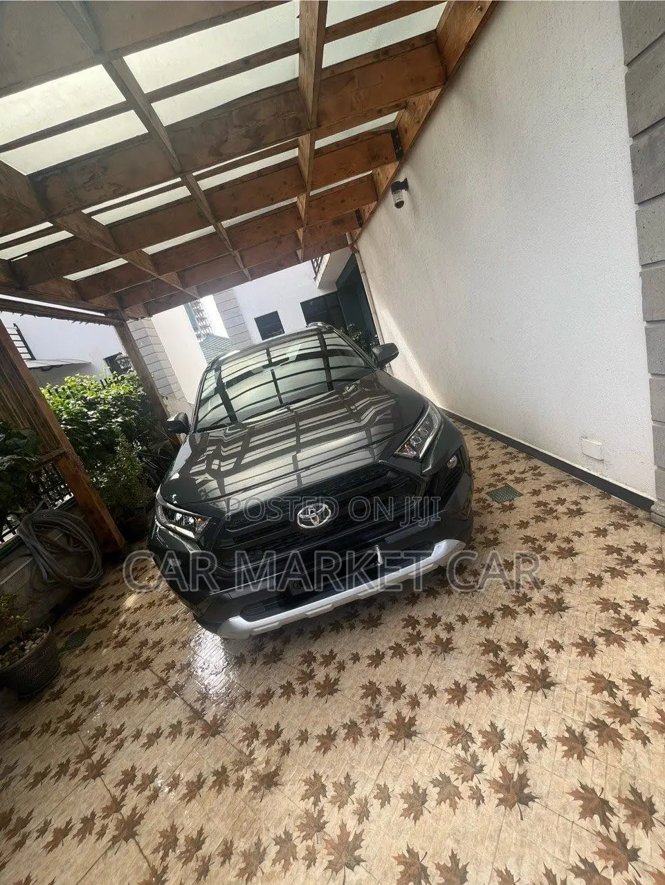 Toyota RAV4 Limited 2021 Gray