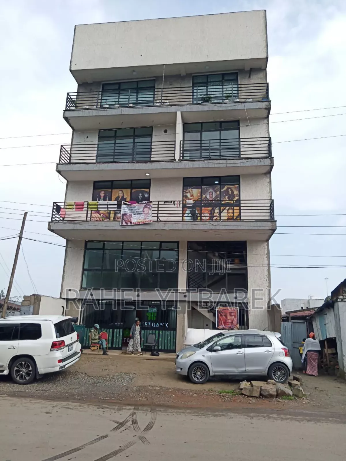 3bdrm House in Gullele for sale